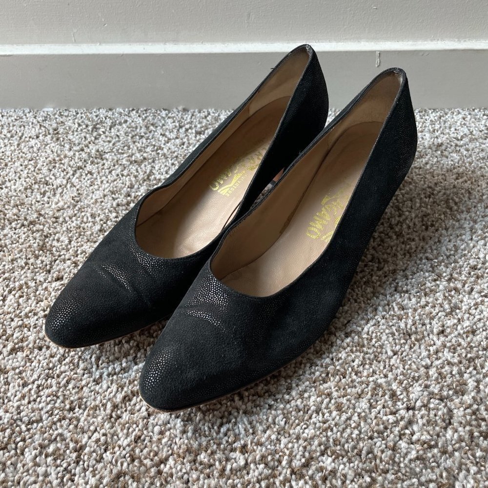 Salvatore Ferragamo | Classic Black Heels - Size 9.5